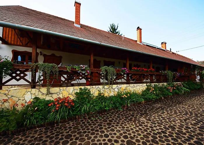 Гостевой дом Ocsardi Topanzio 3*